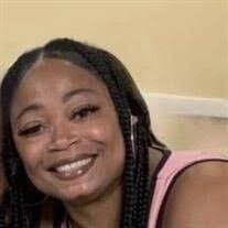 Darla Compton's Instagram, Twitter & Facebook