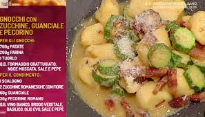 Tutte le ricette con il guanciale fotografate passo per passo. Ricette La Prova Del Cuoco Gnocchi Con Zucchine Guanciale E Pecorino Ultime Notizie Flash