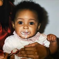 Lady I Chatting Buds