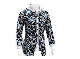 Model yang sudah saya jelaskan di bawah ini beberapa model baju batik yang bisa anda jadikan pilihan dalam berpakaian baju batik atasan wanita simpel elegan model terbaru baju atasan batik untuk wanita muda dengan kombinasi kain embos yang sangat cantik 18 Rekomendasi Batik Kerja Wanita Untuk Tampilan Stylish Dan Profesional Bukareview