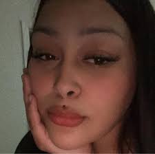 Bry Anna's Instagram, Twitter & Facebook