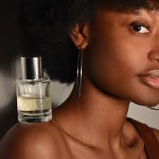 Erica Sweeney's Instagram, Twitter & Facebook