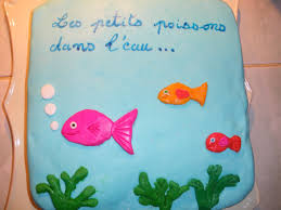 Gateau Au Chocolat Et Pate A Sucre Sur Le Theme De La Comptine Les Petits Poissons Activities Tableware