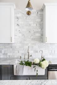 white marble kitchen backsplash ideas