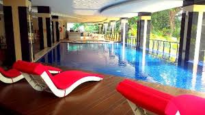 Hotel Yang Sangat Keren Dengan Kolam Renang Indoor Dengan View Kebun Raya Bogor Nice Photo De Grand Savero Hotel Bogor Tripadvisor