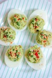Oeufs Mimosa A L Avocat Elle Mijote Quelque Chose Recette Recette Entree Froide Oeufs Mimosa Recette Recette Entree Facile