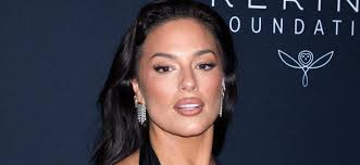 Lindsay Arnold Shares Her 'Realistic Workout' For Moms