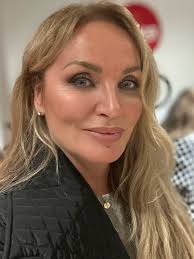 Eva Halina Rich (@evahalinarich) • Instagram photos and videos