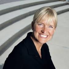 After almost 8 great years at Zillow building one of the most  interdisciplinary public facing economic research teams in tech, I'm  leaving Zillow's safe embrace to draw deep from my training for