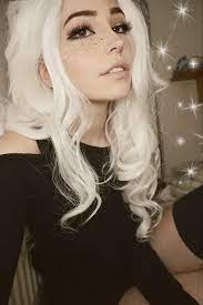 Pin By Stilo Jones On Dolled Up Cute Emo Girls Alternative Makeup Grunge Hair