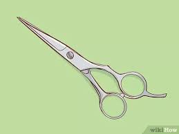 kleinen kindern die haare schneiden wenn eltern selbst zur schere greifen baby s first haircut baby haircut girl haircuts