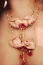 naked amputee necklace? (O__o) : rATBGE