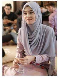 Stef (@la_frecks) • instagram photos and videos. Janda Cantik Muslimah Janda Muslimah Mojokerto Cari Jodoh Kecantikan Wanita Cantik Jilbab Cantik Seharian Ini Aku Hanya Menonton Tv Setelah Semua Pekerjaan Rumah Kuselesaikan Dari Menyapu Mengepel Italkallthetime