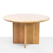 Oval pedestal table with four the shelby oak dining room table has this wonderful stain that looks like it shines and brand new all the. Round Solid Oak Wooden Dining Room Table 1960s 117298