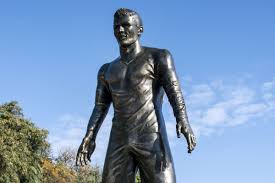 Born 5 february 1985) is a portuguese professional footballer who plays as a forward for serie a club juventus and captains the portugal national team.often considered the best player in the world and widely regarded as one of the greatest players of all time, ronaldo has won five ballon d. Cristiano Ronaldo Statue Vandalised With Lionel Messi Graffiti London Evening Standard Evening Standard