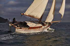 Fresh Faced Wide Eyed Ben Harris Classic Yacht Tv Classic Yachts Classic Sailing Yacht