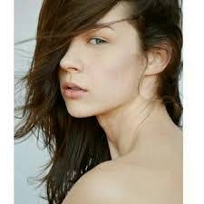 Autumn Kline's Instagram, Twitter & Facebook