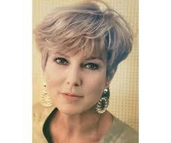 Janet Rutledge's Instagram, Twitter & Facebook