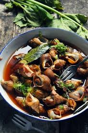Whelks My Way Ingredients 500g Whelks 2 Shallots 1 Clove Garlic 3 Bay Leaves 3 Sprigs Of Thyme Recettes De Cuisine Recette Poisson Recette Sympa
