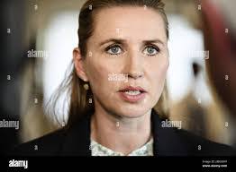 Lisa Bieler's Instagram, Twitter & Facebook