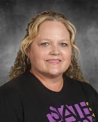 Kim Valdez's Instagram, Twitter & Facebook