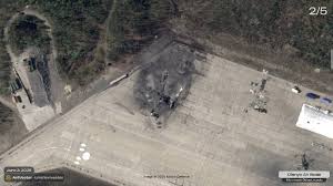 Imágenes satelitales de bombarderos Tu-95MS destruidos en el aeródromo de  Olenya Visotsky, Murmansk region - Noticias Mapa de Ucrania -  liveuamap.com/es