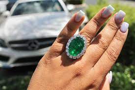 A jewelry appraisal is a process that produces a document that describes the item in detail, determines the quality of the various elements, and assigns a value to people have many reasons to get jewelry appraised. Jewelry Appraisal Near Me By A Certified Gemologist