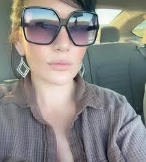 Broken To Beautiful added a new photo.