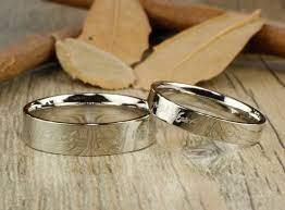 Custome Gifts His And Her Promise Rings Silver Jewelry Ring Etsymktgtool Http Etsy Me 2bpnfmy Titanium Ring Set Couples Ring Set Anniversary Ring Set