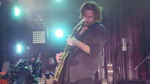 Oct 05, 2018 · for their retelling of the classic a star is born tale—fading celebrity meets ingénue, passes torch—writer/director bradley cooper and costar lady gaga had to do a little role reversal. Did Bradley Cooper Sing And Play Guitar In A Star Is Born Movie