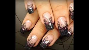 Puedes tener tus uñas acrilicas sencillas pero bonitas usando una combinacion tricolor de esmaltes! Unas Decoradas Con Gel Sencillas Y Bonitas Youtube