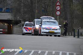 Rtl nieuws bekijk de laatste uitzending. Politie Krijgt Valse Melding Van Schietpartij Ameidestraat Rotterdam Nieuws Op Beeld