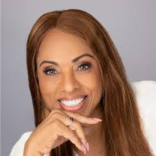 Helena Warner's Instagram, Twitter & Facebook