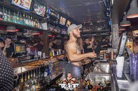 Showcasing 6 talented musicians, we provide an exceptional variety of dance and party. Gay Houston The Essential Lgbt Travel Guide