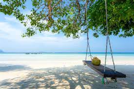 #27 of 114 restaurants in ko phi phi don. Swing Holiday Inn Phi Phi Island Bild Von Phi Phi Holiday Resort Ko Phi Phi Don Tripadvisor