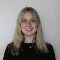 Christie Manes's Instagram, Twitter & Facebook