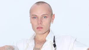 Dan Devlin's Instagram, Twitter & Facebook