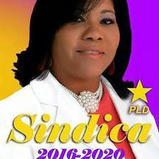 Kenia Soto afirma que solo trabaja para la comunidad