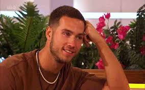 Love Island fans work out how Lana really feels about Ron with 'secret  sign'