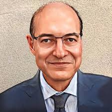 Which upscale Manhattan eateries are open Mondays.