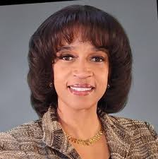 I am delighted to introduce our featured talent in today's Women's Network  Spotlight, PMO Director, Andrea Swan.