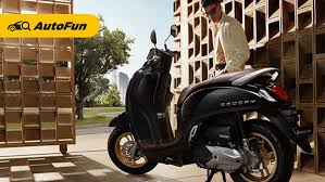 Bajunya ini bisa dibeli dengan harga usd 165 yang juga senilai rp 2,2 juta. Mau Beli Honda Scoopy 2021 Secara Kredit Cicilannya Termurah Rp 700 Ribuan Saja Autofun