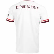 Verteidiger kommt aus der 3. Jako Rot Weiss Essen Home Trikot 2020 2021