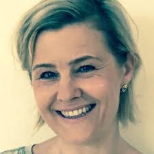 Christina Reuther's Instagram, Twitter & Facebook