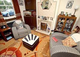At Home In The Past Man Whose House Is A Shrine To The 1940s 1940s Home Decor 1940s Living Room 1940s Home
