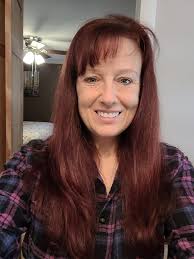 Woman Cuts Off 8 Inches of Hair and Shares Her Experience