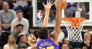 Donovan mitchell didn't have a good game again. Donovan Mitchell Posterizes Maxi Kleber With An Insane Dunk
