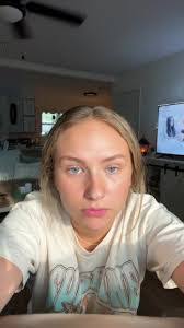 Destiny Crowe's Instagram, Twitter & Facebook