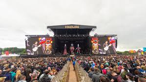 Nå melder festivalen at de utvider publikumskapasiteten fra planlagte 50.000 til 75.000, og blir med det norges største musikkfestival. Download 2022 Vorschau Auf Das Festival Im Englischen Donington Park