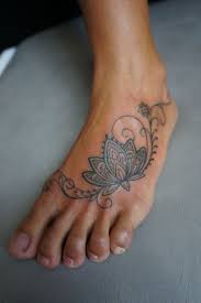 Pictures Of Tattoos On The Foot 1000 Ideas About Foot Tattoos On Pinterest Tattoos Jail Lotus Tattoo Foot Henna Tattoo Foot Foot Tattoos For Women